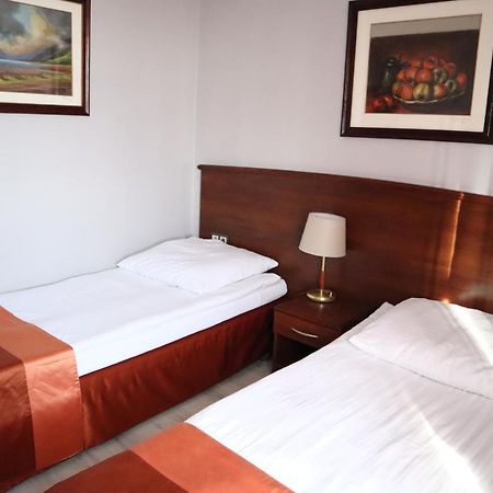 Aparthotel Ekspresja Nakło nad Notecią Esterno foto